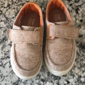 Toms shoes